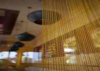 Color de oro de las cortinas de aluminio de la alambrada de la decoración del techo