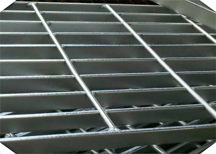 Cubra la reja de aluminio de la calzada de la echada de la seguridad 25x5 30m m