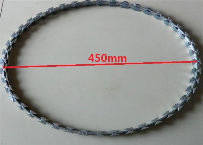 el alambre y el alambre de púas de la maquinilla de afeitar del diámetro de 450m m galvanizaron acordeón